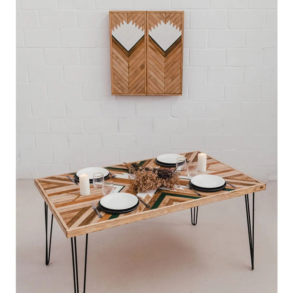 Esstisch „Forest“ – Ausziehbarer Tisch aus massivem Holz, handgefertigt in Spanien