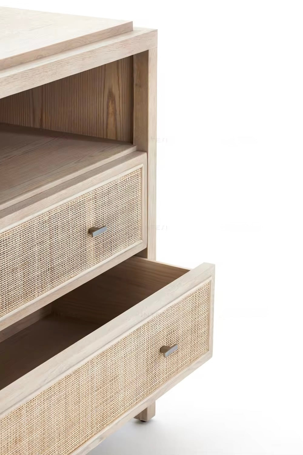 Sideboard „Belluno“ – Aus Eichenholz und Rattan