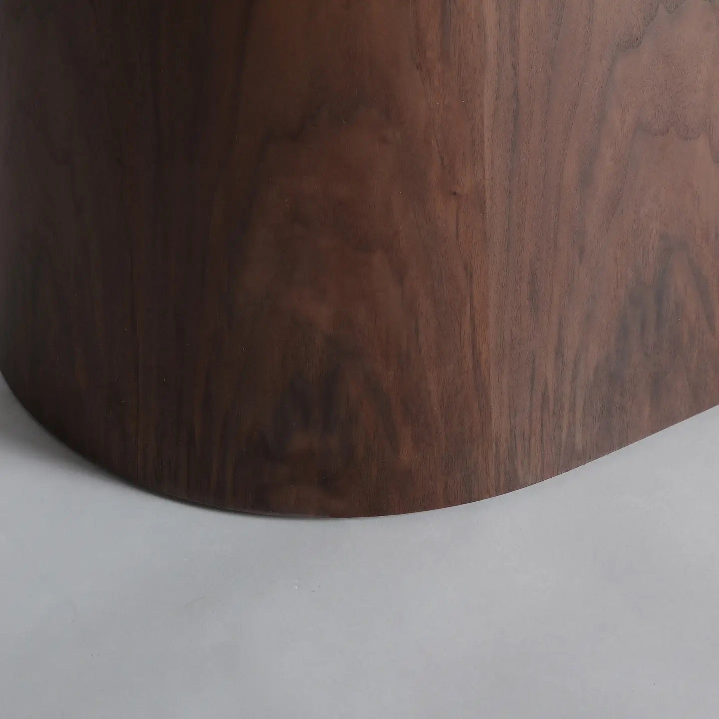 Esstisch „Dinsac“ – Schwarze Keramik & Holz