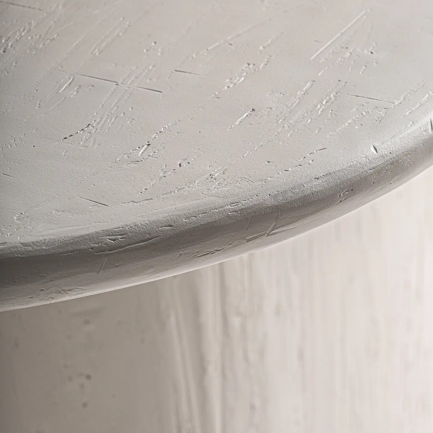 Couchtisch „Sundra“ – Mangoholz in Cremeweiß