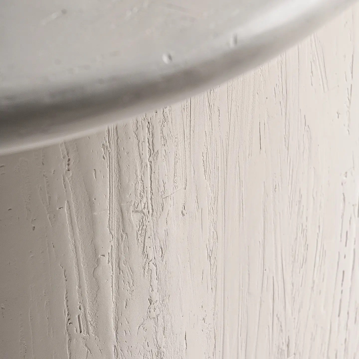 Couchtisch „Sundra“ – Mangoholz in Cremeweiß